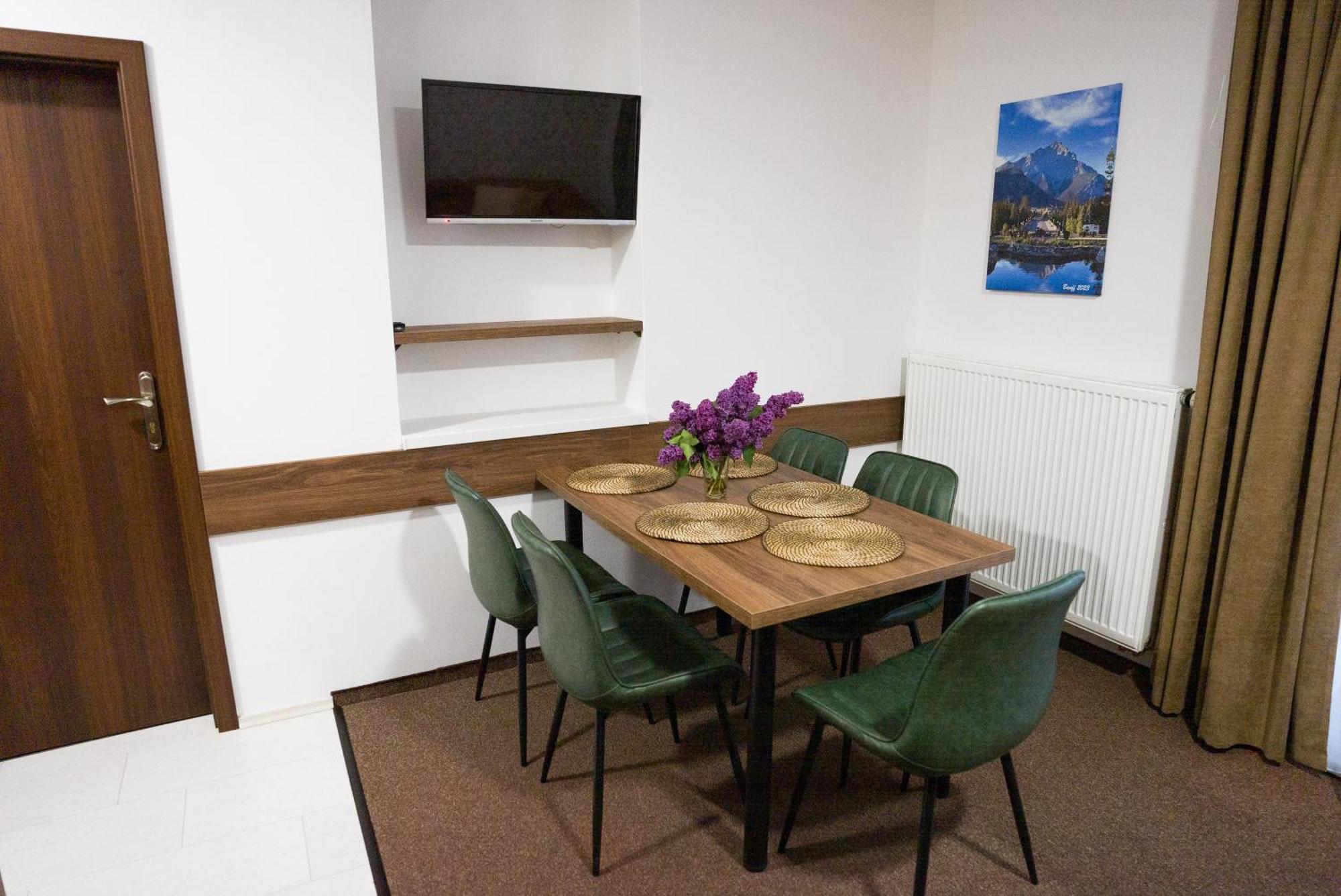 Apartmany Banff Bešeňová Eksteriør billede