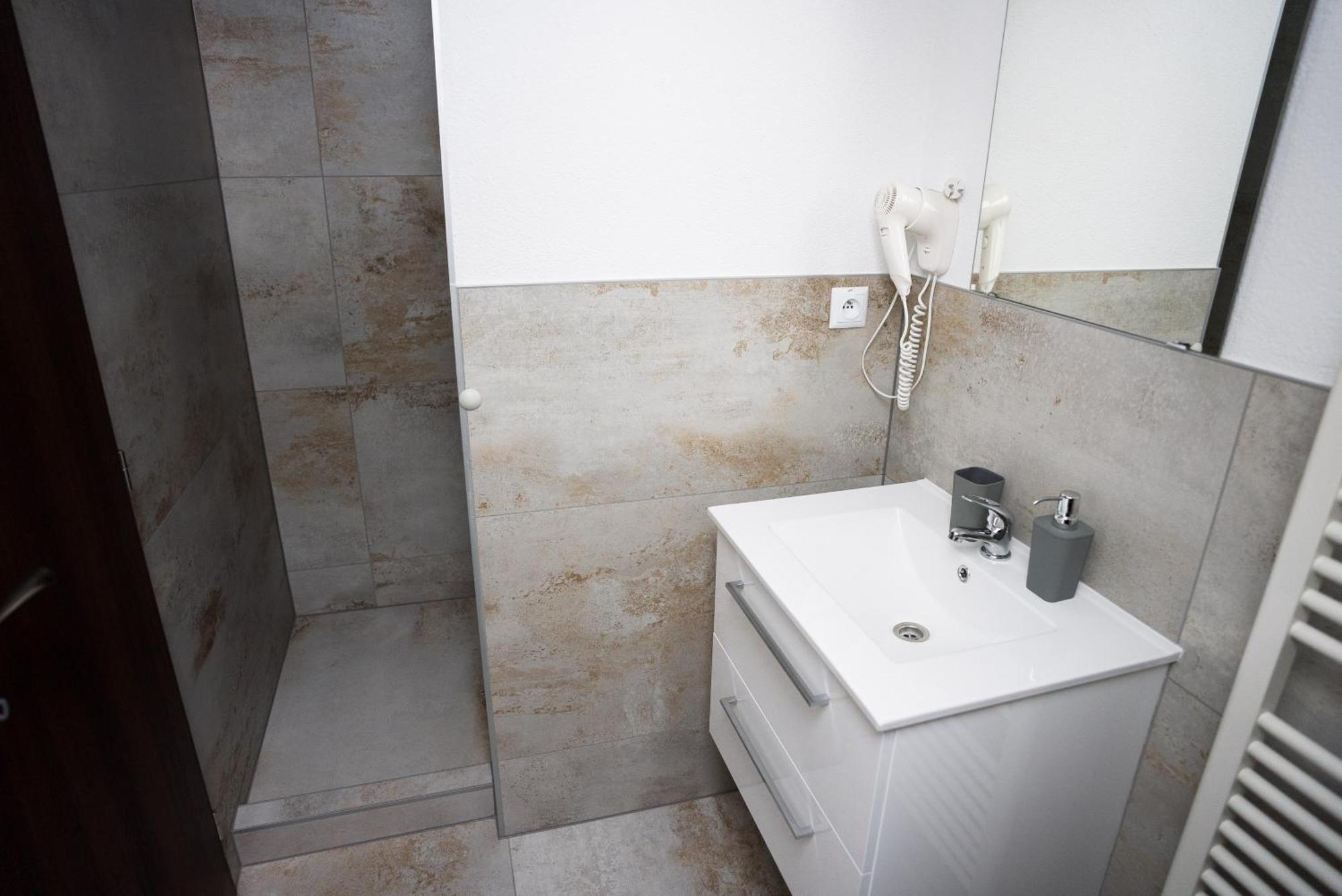 Apartmany Banff Bešeňová Eksteriør billede